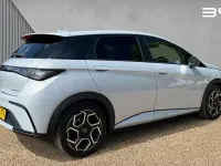 Used BYD Dolphin Design 150 kW (204 HP) 2026 Metallic  skiing white Hatchback