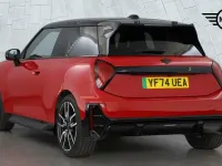 Used Mini Cooper SE Hatch 158 kW (215 HP) 2024 Red Hatchback