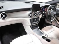 Begagnad Mercedes CLA180 2017 Brun Sedan