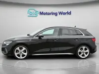 Begagnad Audi A3 Sportback S-Line 150 HK (110 kW) 2024 Svart Halvkombi