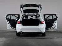 Used BMW 118 Comfort Edition 136 HP (100 kW) 2024 White Hatchback