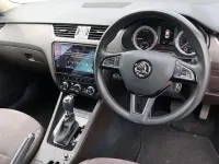 Usado Skoda Octavia 150 HP (110 kW) 2018 Azul Citadino