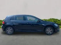 Used VW Golf VII SE 130 HP (95 kW) 2018 Black Hatchback