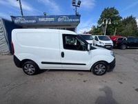 Used Fiat Doblò 90 HP (66 kW) 2016 White MPV