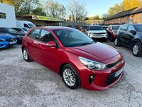 Begagnad Kia Rio 2017 Röd Halvkombi