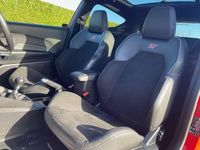 Used Ford Fiesta ST 200 HP (147 kW) 2018 Red Hatchback