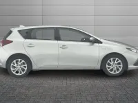 Used Toyota Auris Hybrid 136 HP (100 kW) 2018 Silver Hatchback