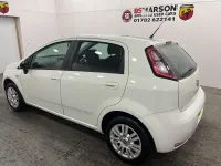 Used Fiat Punto Easy 69 HP (50 kW) 2012 White Hatchback