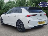 Used Vauxhall Astra Ultimate 130 HP (95 kW) 2025 White