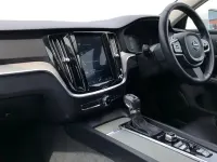 Used Volvo S60 Inscription 250 HP (183 kW) 2019 White Sedan