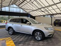 Usado Mitsubishi Outlander 150 HP (110 kW) 2019 Prateado SUV