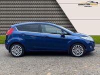 Usado Ford Fiesta Titanium 96 HP (70 kW) 2010 Azul Citadino