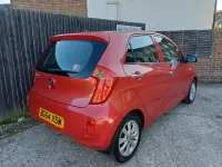 Used Kia Picanto 68 HP (50 kW) 2014 Red Hatchback