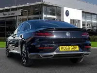 Begagnad VW Arteon R-line 150 HK (110 kW) 2019 Svart Halvkombi
