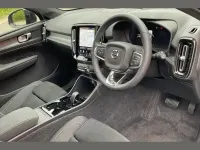 Nuevo Volvo EX40 Plus 185 kW (252 CV) 2026 Negro SUV
