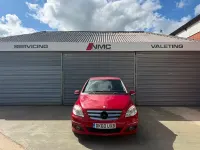 Used Mercedes B200 SE 2010 Red MPV
