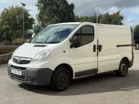Used Vauxhall Vivaro 90 HP (66 kW) 2014 White MPV