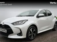 Used Toyota Yaris Design 116 HP (85 kW) 2024 White Hatchback
