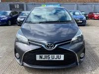 Used Toyota Yaris 99 HP (72 kW) 2015 Grey Hatchback