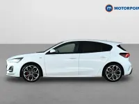 Used Ford Focus ST-Line X 155 HP (114 kW) 2023 White Hatchback