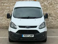 Used Ford Transit Custom 105 HP (77 kW) 2017 White Van