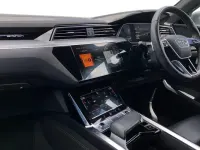 Używany Audi e-tron S-Line 230 kW (313 KM) 2021 Szary SUV