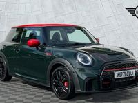 Begagnad Mini John Cooper Works Hatch 228 HK (167 kW) 2021 Grön Halvkombi