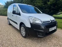 Used Citroën Berlingo 75 HP (55 kW) 2017 White MPV