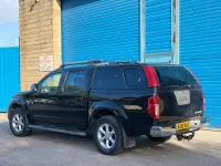 Second-hand Nissan Navara Tekna 2010 Negru Pickup