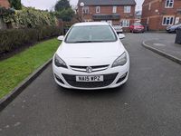 Used Vauxhall Astra Excite 2015 White Hatchback