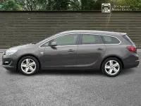 Used Vauxhall Astra SRi 165 HP (121 kW) 2013 Grey Estate