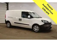 Używany Fiat Doblò 2021 Biały Minivan