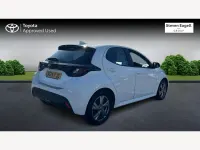Usado Toyota Yaris Hybrid 2024 Branco Citadino