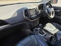 Begagnad Jeep Cherokee Limited 170 HK (125 kW) 2015 Svart SUV
