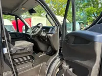Used Iveco Daily 180 HP (132 kW) 2020 Black