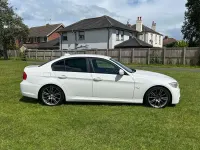 Used BMW 318 Sport Line 2011 White Sedan