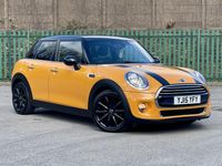 Używany Mini Cooper Hatch 2015 Pomarańczowy Hatchback