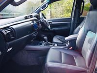 Used Toyota HiLux 201 HP (147 kW) 2025 Grey Pickup