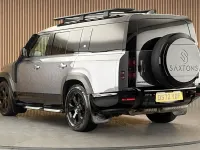 Used Land Rover Defender HSE Dynamic 300 HP (220 kW) 2022 Eiger grey SUV