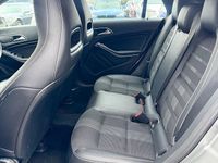 Used Mercedes CLA180 Shooting Brake 122 HP (89 kW) 2018 Silver Estate