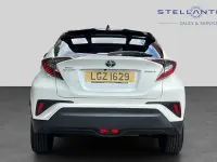 Used Toyota C-HR 120 HP (88 kW) 2018 White SUV