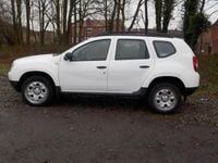 Used Dacia Duster Ambiance 2014 White Hatchback