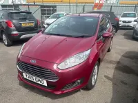 Used Ford Fiesta Zetec 82 HP (60 kW) 2015 Red Hatchback