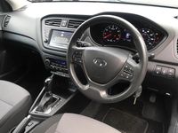 Used Hyundai i20 Premium 100 HP (73 kW) 2019 Grey Hatchback