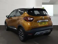 Used Renault Captur Dynamique 90 HP (66 kW) 2017 Orange SUV