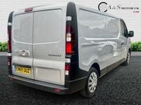 Used Renault Trafic Business 113 HP (83 kW) 2016 Silver MPV