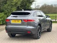Usado Jaguar F-Pace R-Sport 180 HP (132 kW) 2019 Cinzento SUV