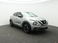 Usado Nissan Juke N-Connecta 114 HP (83 kW) 2024 Prateado SUV