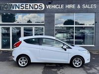 Used Ford Fiesta Zetec 82 HP (60 kW) 2011 White Hatchback