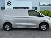 Usado VW Transporter Pro 110 HP (80 kW) 2025 Cinzento Van